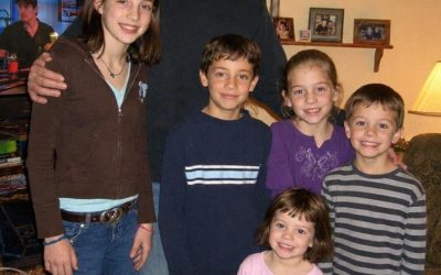 We Thought We Knew Our Father… Until the Letters He Left Behind Exposed a Painful Secret
